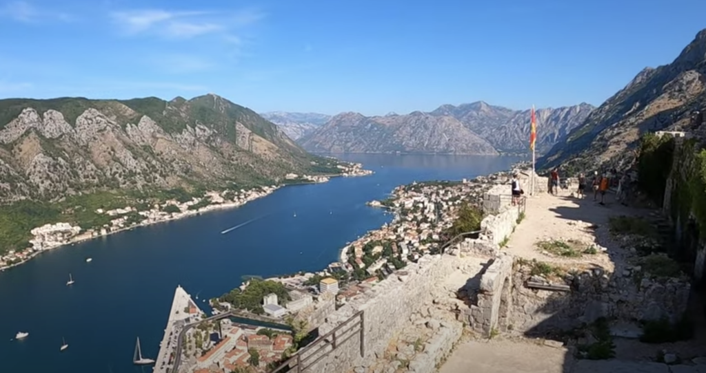 Fjordlandschaften in Montenegro